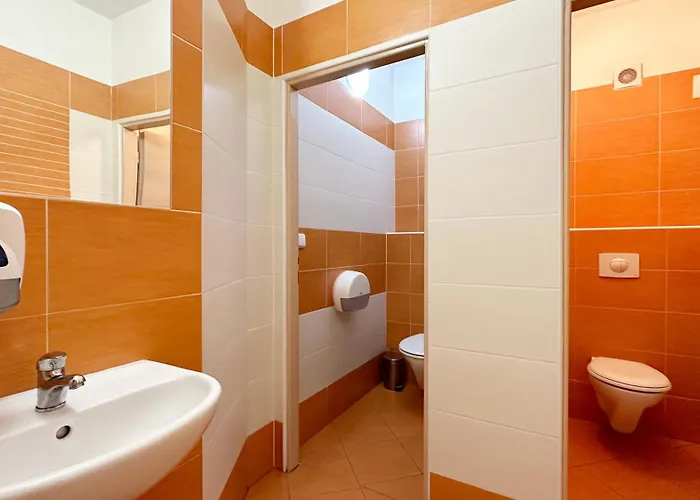 ゲストハウス Blanka - *